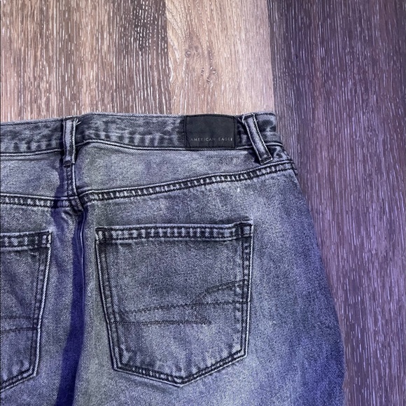 American Eagle Mom Jeans - Picture 3 of 4